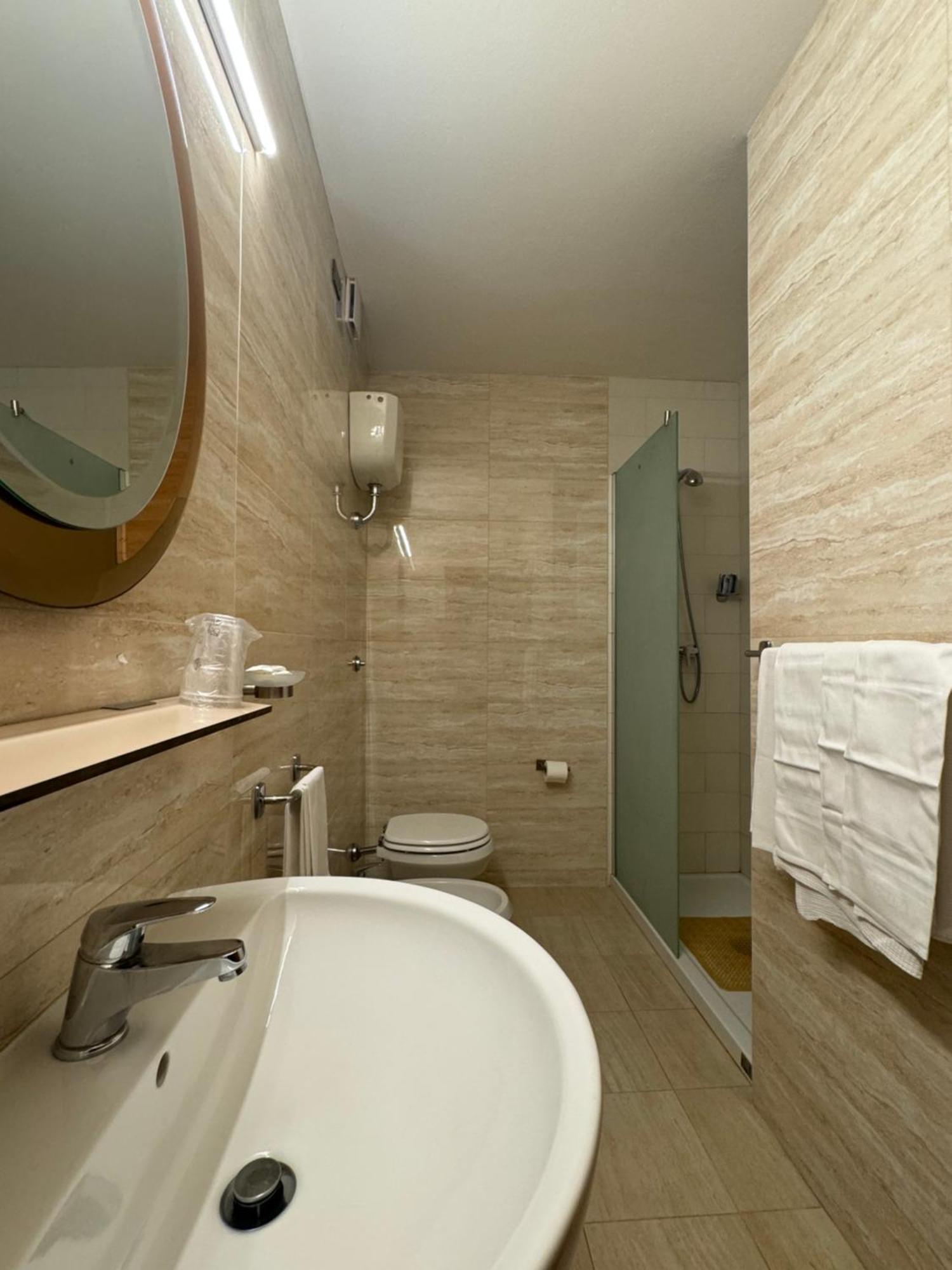 Hotel Da Beppe Chiesina Uzzanese Exterior foto